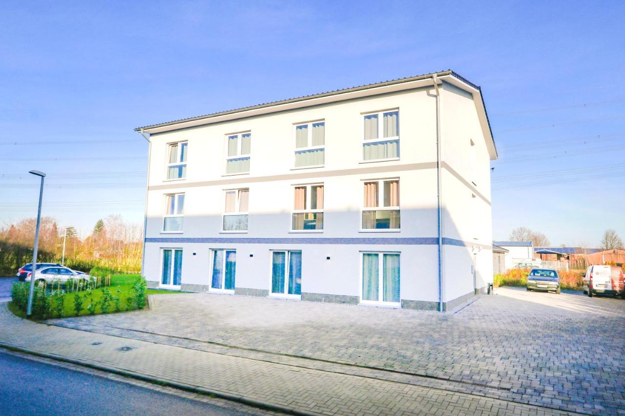 Hotel Sleep-Station Bornsen Exteriör bild